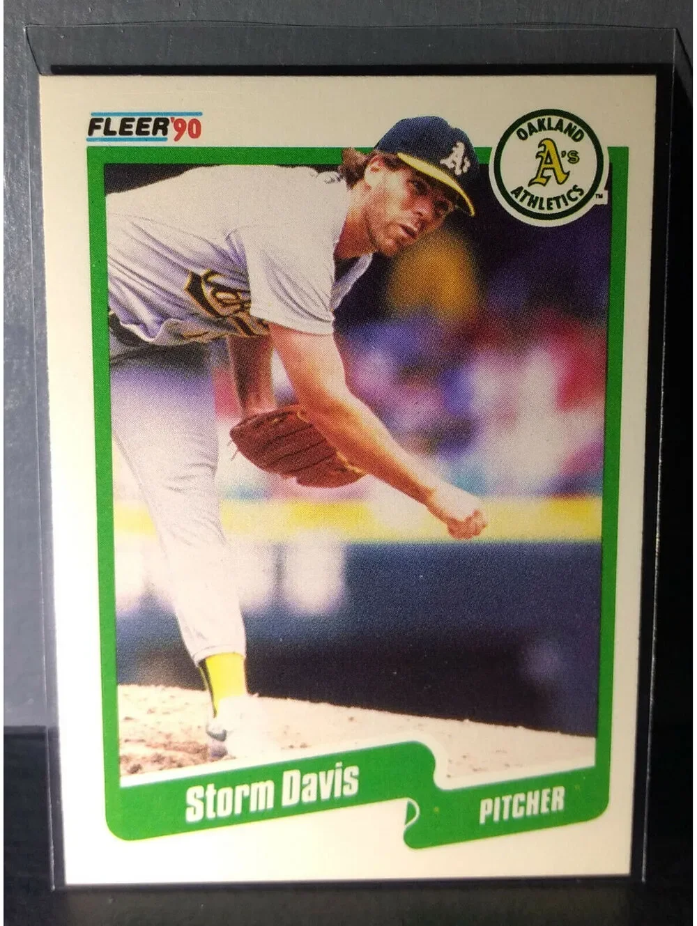 1990 Storm Davis Fleer Baseball Card #5